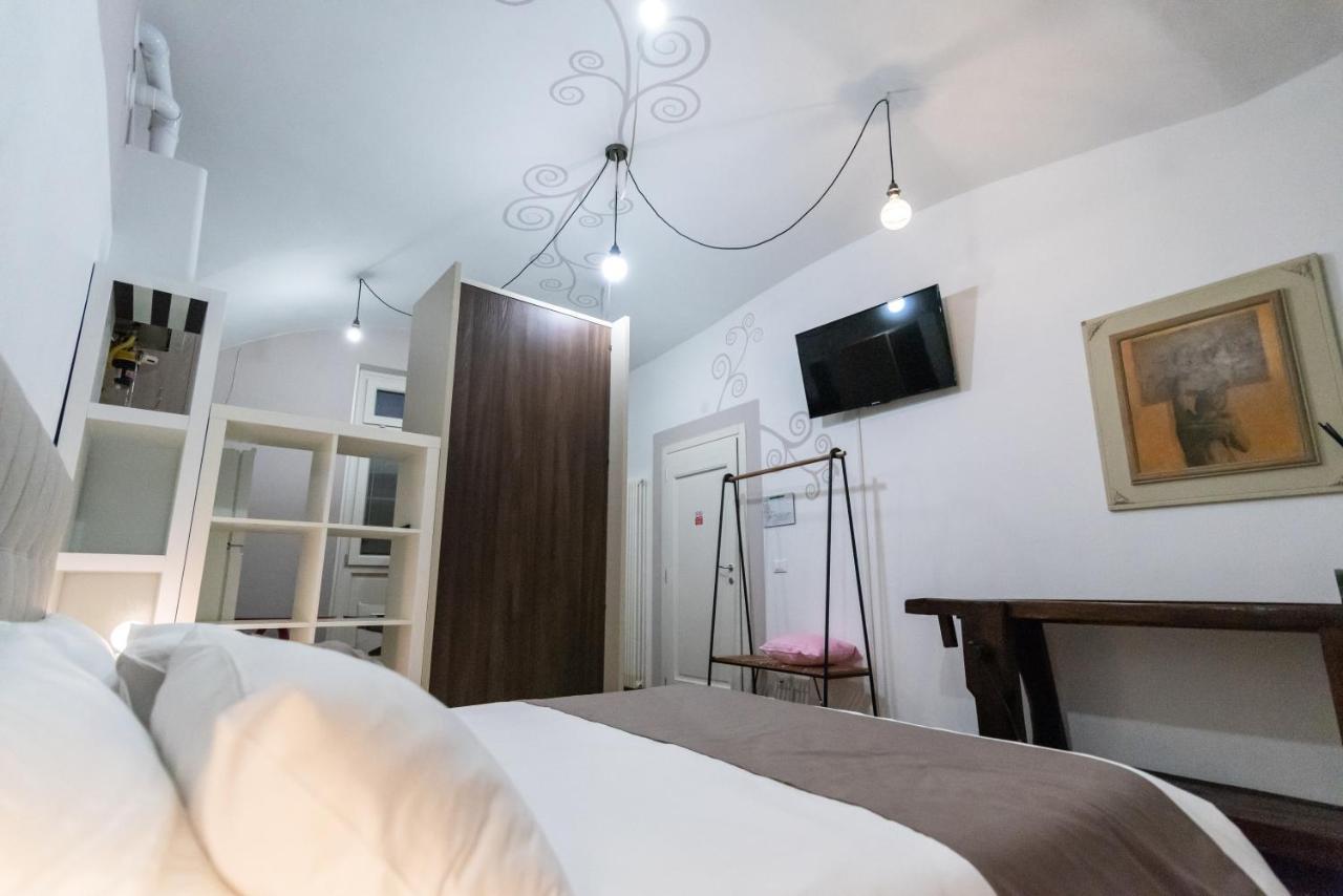 Casa Del Profumo Hotell Piacenza Eksteriør bilde